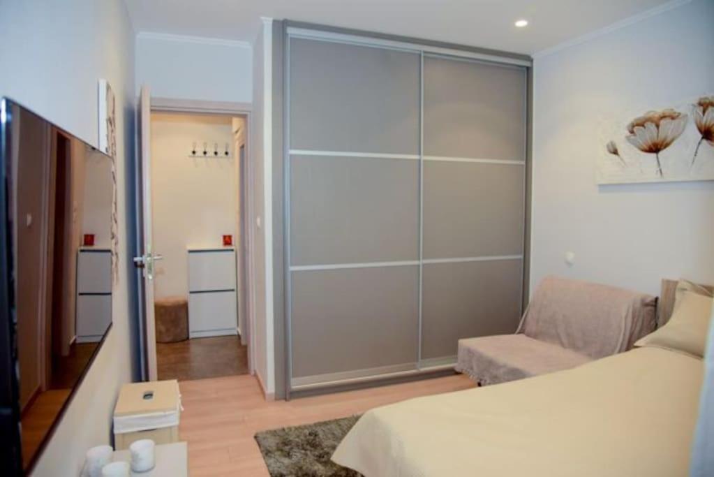 Ferienwohnung Ομορφο Διαμερισμα Athen Exterior foto