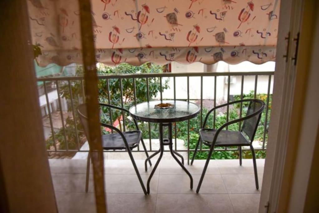 Ferienwohnung Ομορφο Διαμερισμα Athen Exterior foto