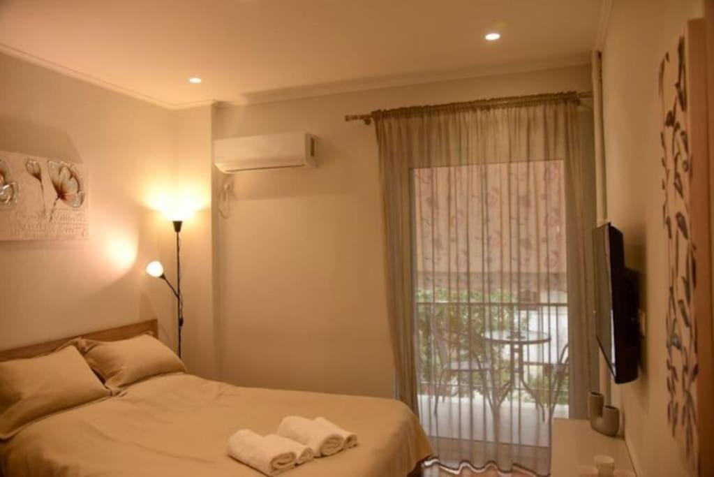 Ferienwohnung Ομορφο Διαμερισμα Athen Exterior foto